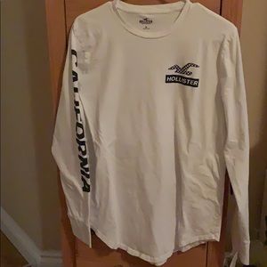 Hollister Men’s long sleeved shirt